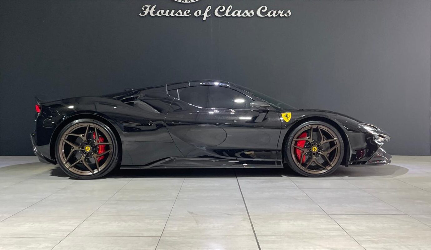 2024 Ferrari SF90 Spider
